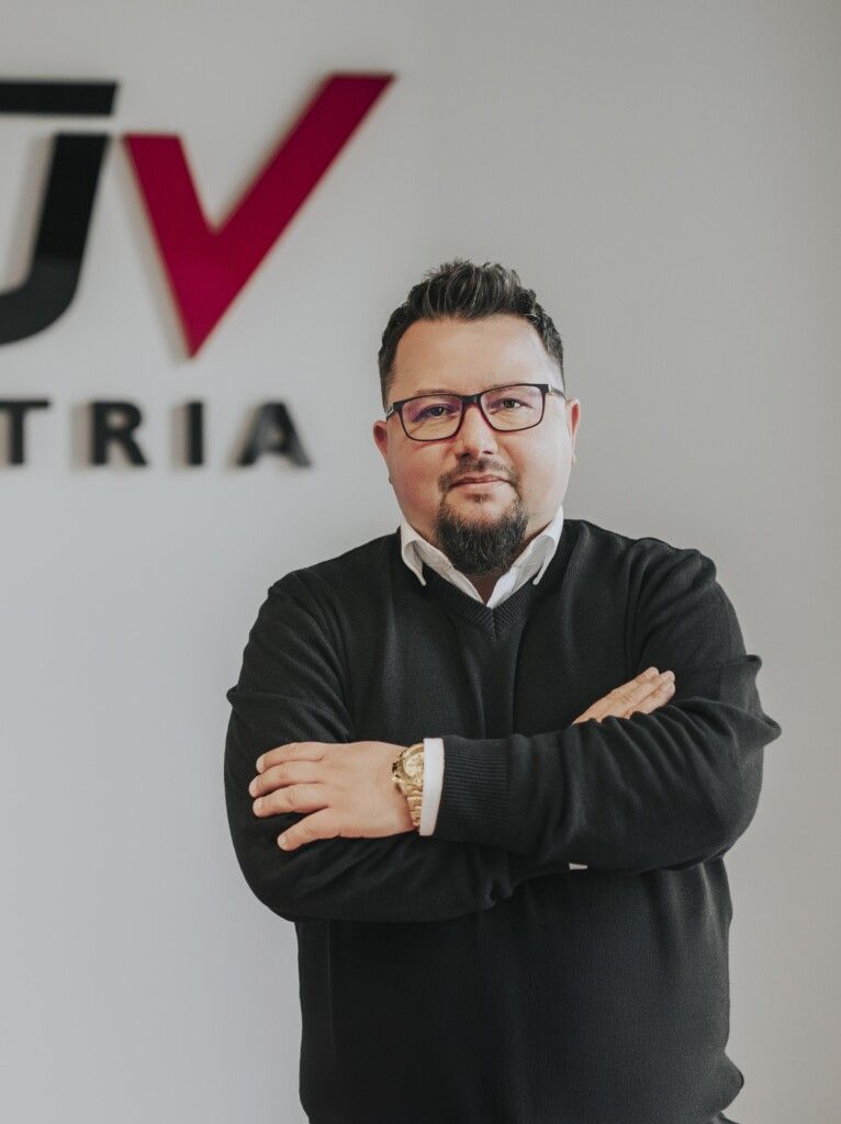 Andrzej Federowicz
Dyrektor Centrum Szkoleń i Bezpieczeństw Pracy / HSE & Training Center Director